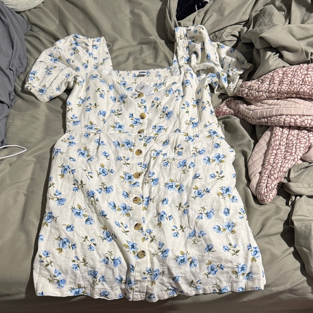 Floral Button-Down Dress with Blue Flowers